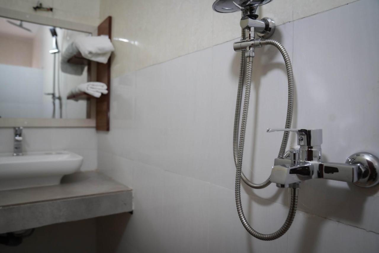 Dialali Hotel ヌアクショット エクステリア 写真