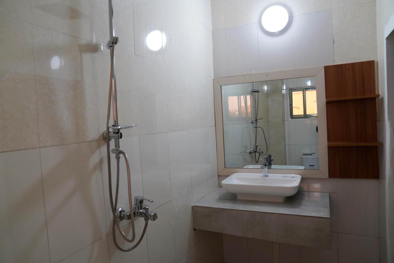 Dialali Hotel ヌアクショット エクステリア 写真